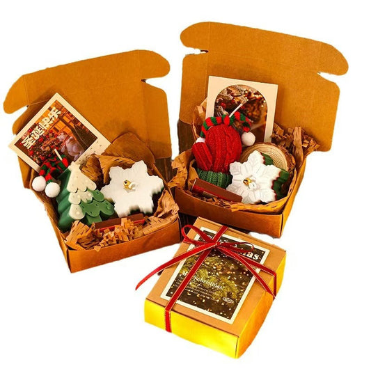 Gingerbread Man Scented Candle โ Christmas Gift Box