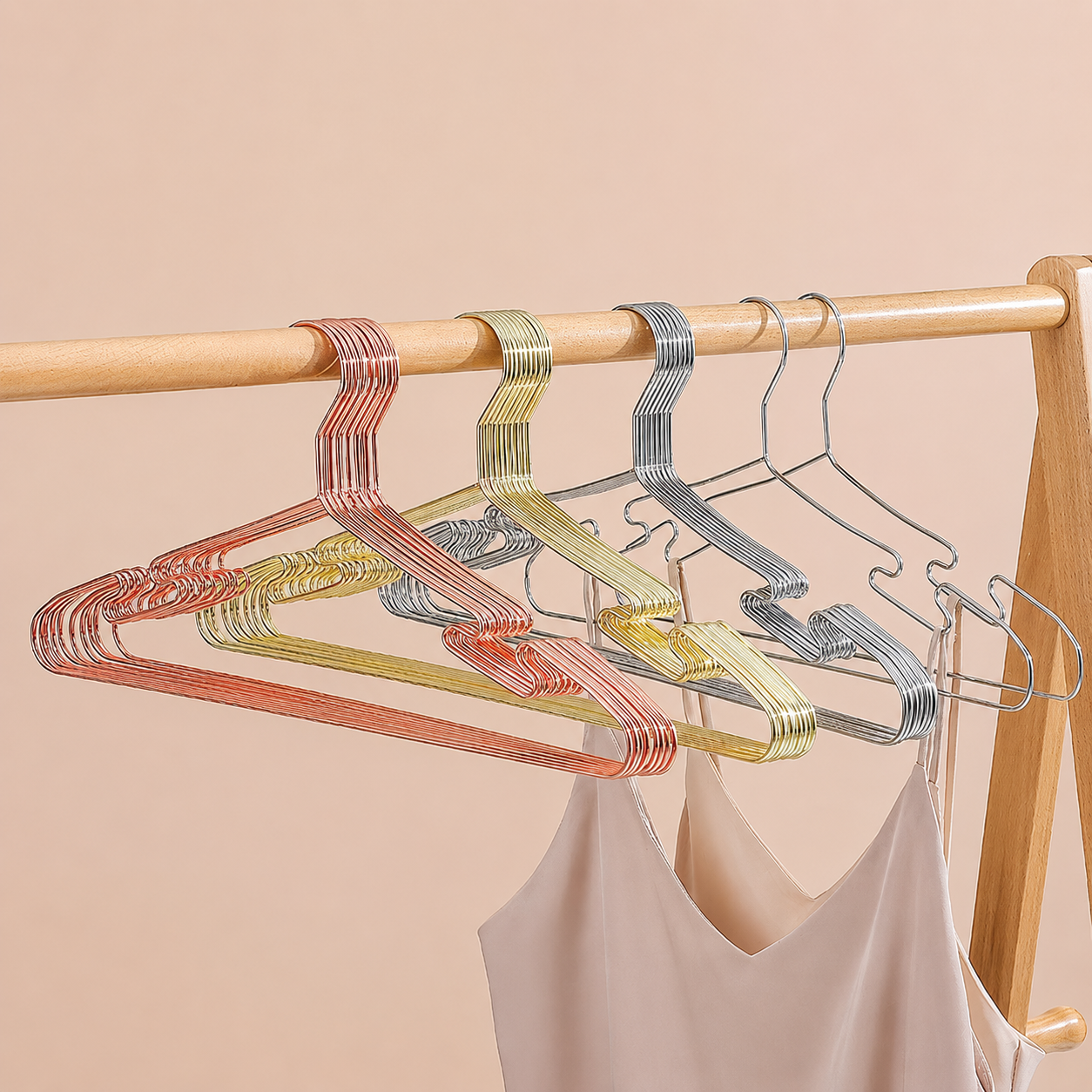 Gold Stainless Steel Clothes Hangers Non Slip Triangle Hangers