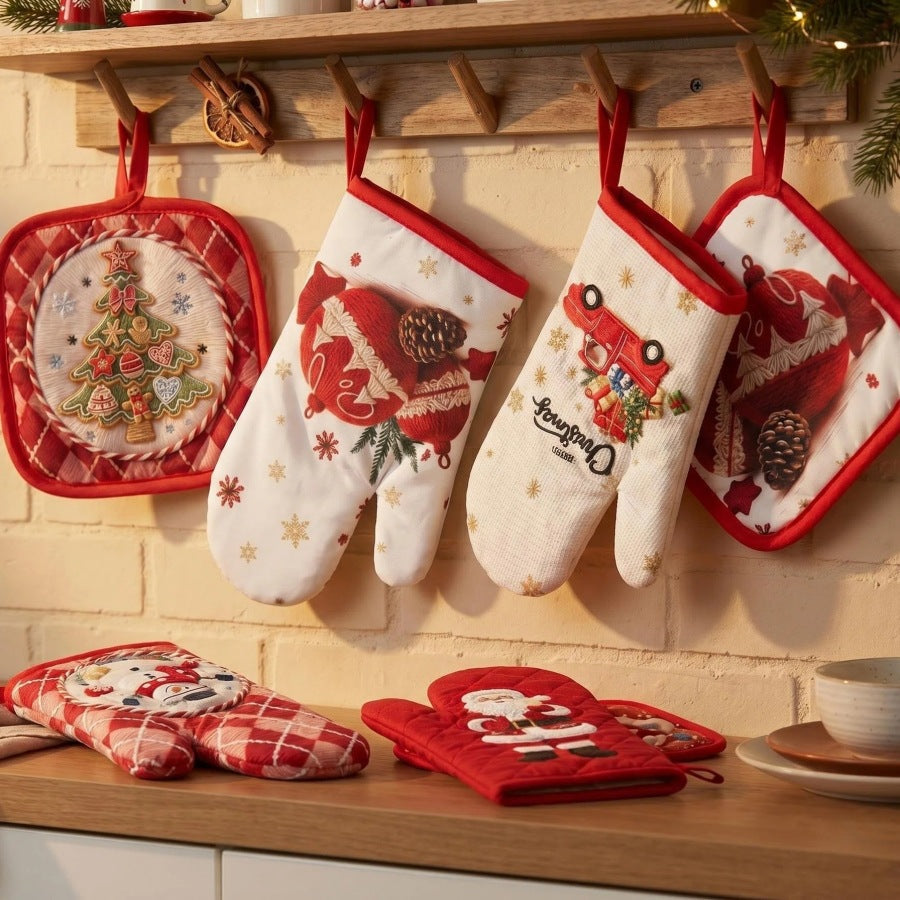Christmas Oven Mitts and Pot Holders