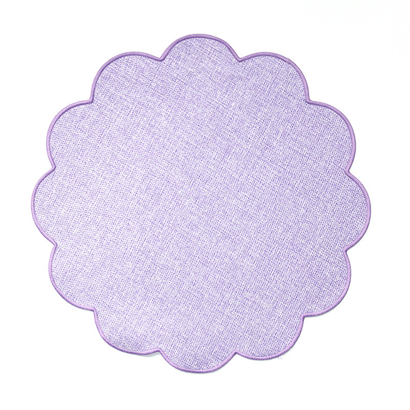 Scalloped Fabric Dining Placemat