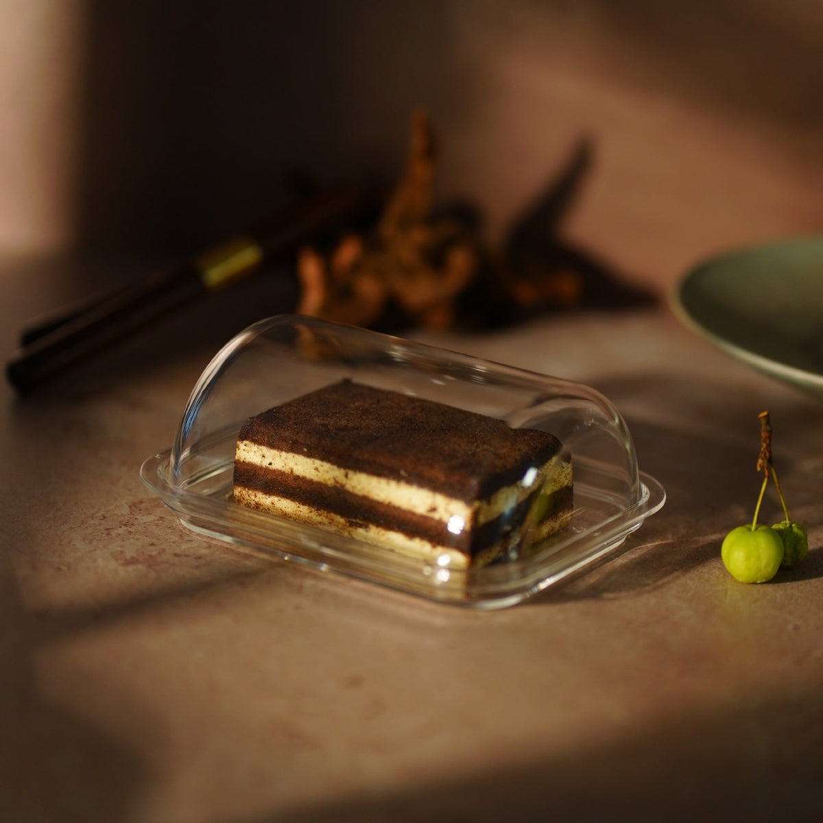 Clear Acrylic Arched Dome Cake Display Box Rectangular Pastry Cover