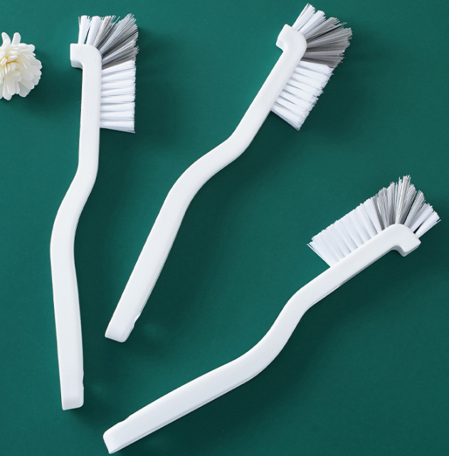 Multi Purpose Kitchen Cleaning Brush for Juicers Blenders and Small Appliances