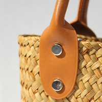 Mini Woven Straw Square Bag – Structured Handmade Style Purse with Natural Grass Texture