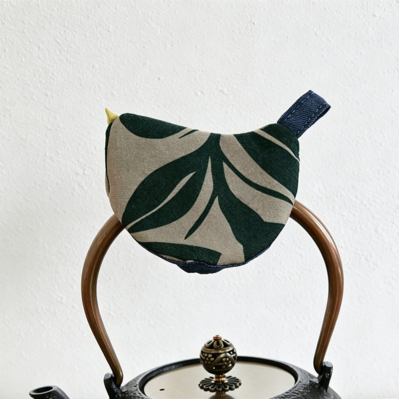 Bird Fabric Pot Handle Cover - Floral Padded Kitchen Handle Protector for Teapot & Pan