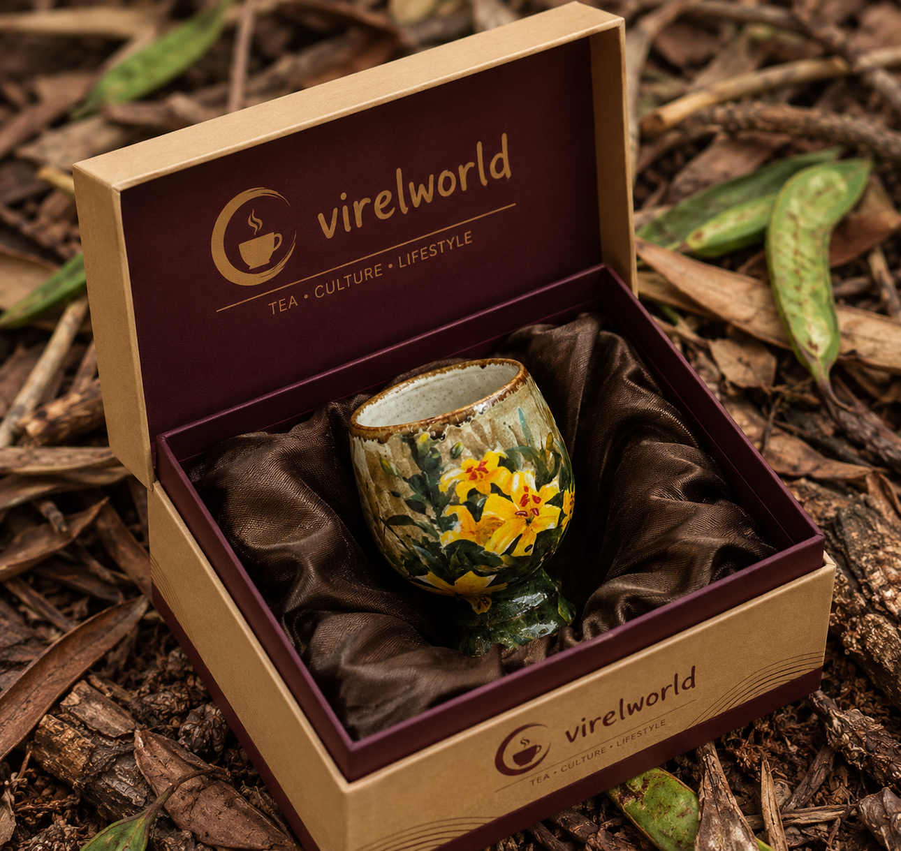 Golden Lily Oil-Painted Tea Cup