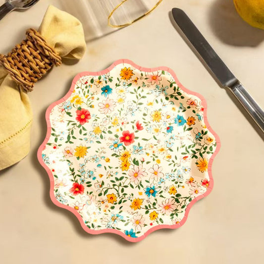 Scalloped Paper Party Plates Disposable 12-Sided Festive Tableware