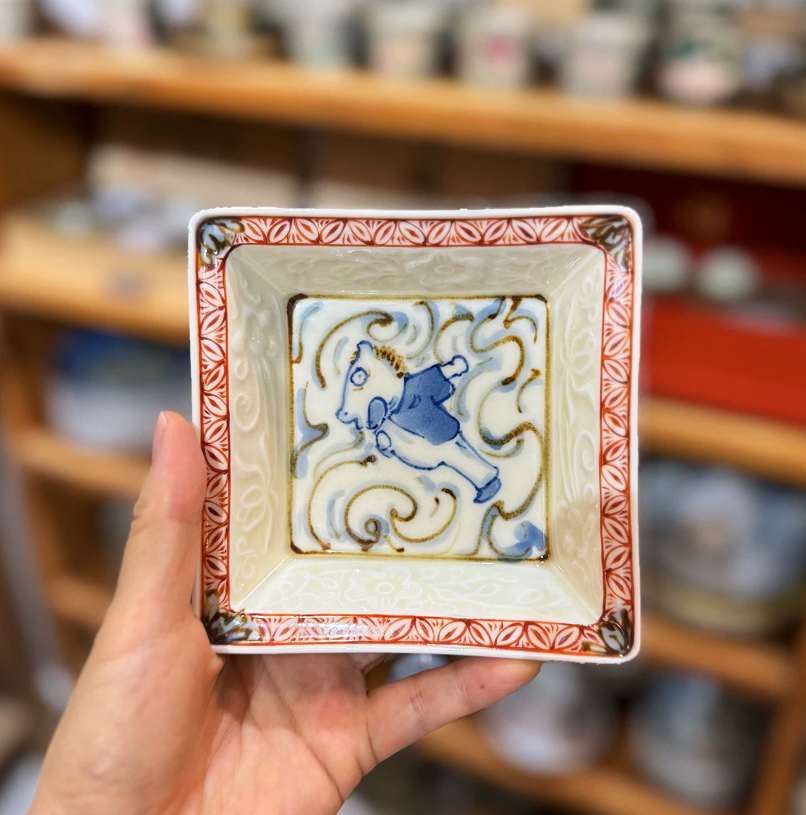 Crimson Harmony Square Tea Tray