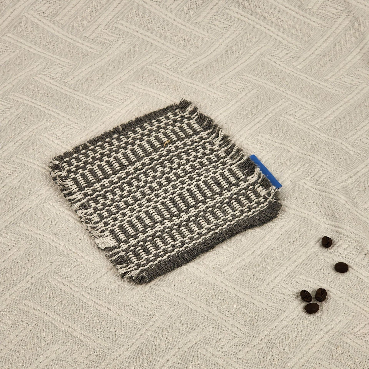 10 × 10 cm Multicolor Woven Cotton Coaster – Square Rustic Drink Mat