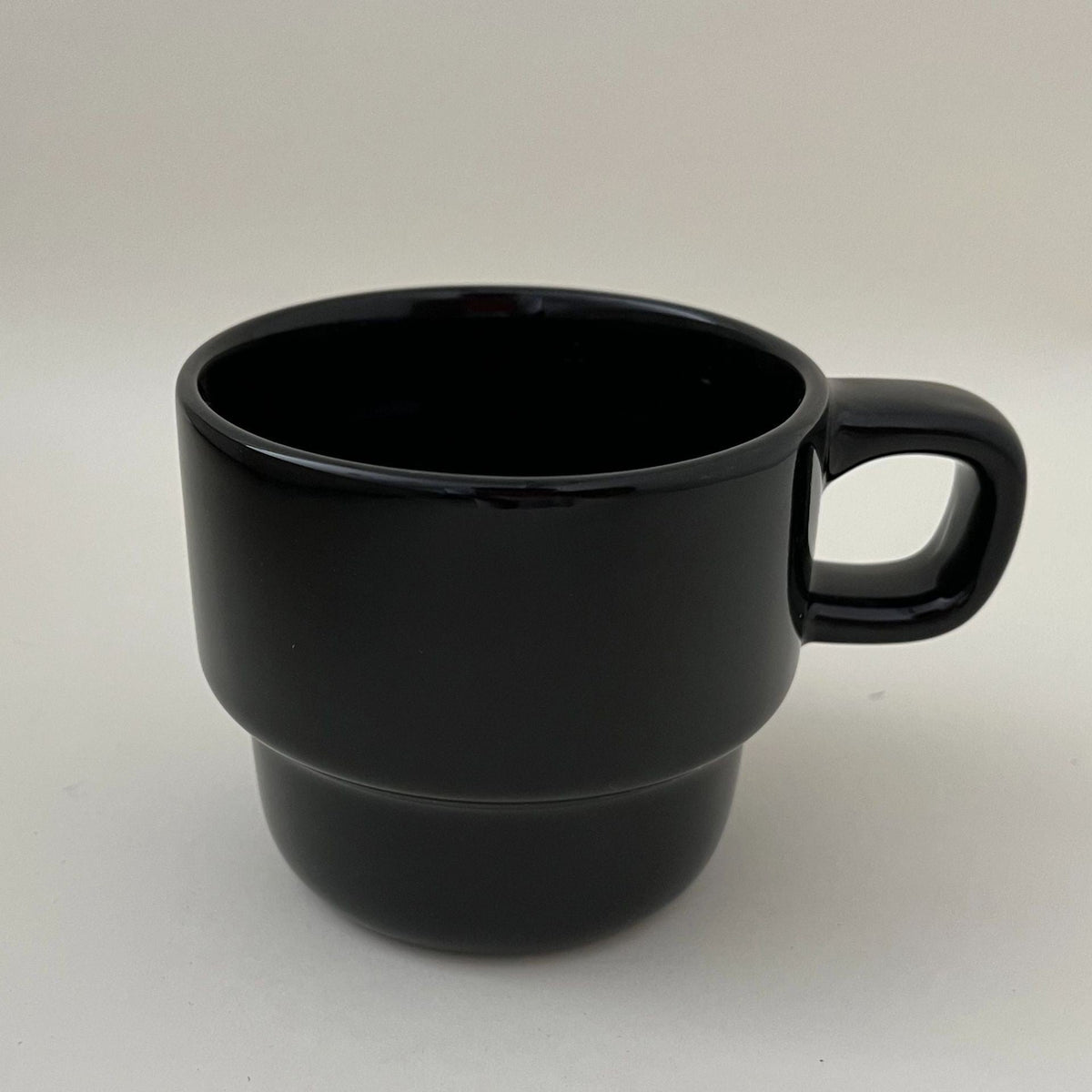 Stackable Ceramic Coffee Mug – 400ml Minimalist Drinking Cup with Handle