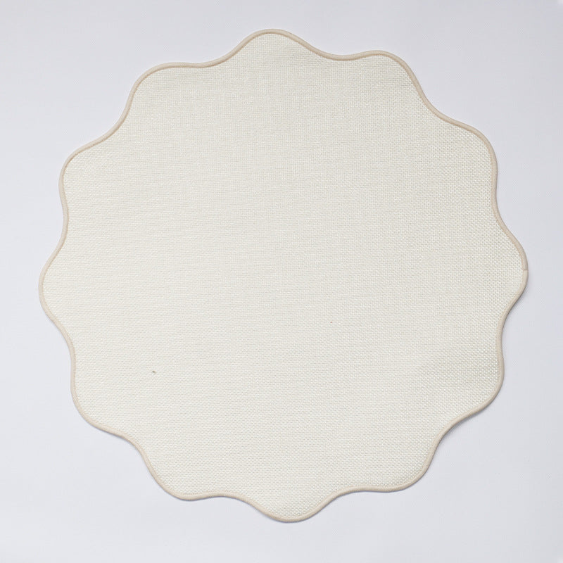 Scalloped Fabric Dining Placemat