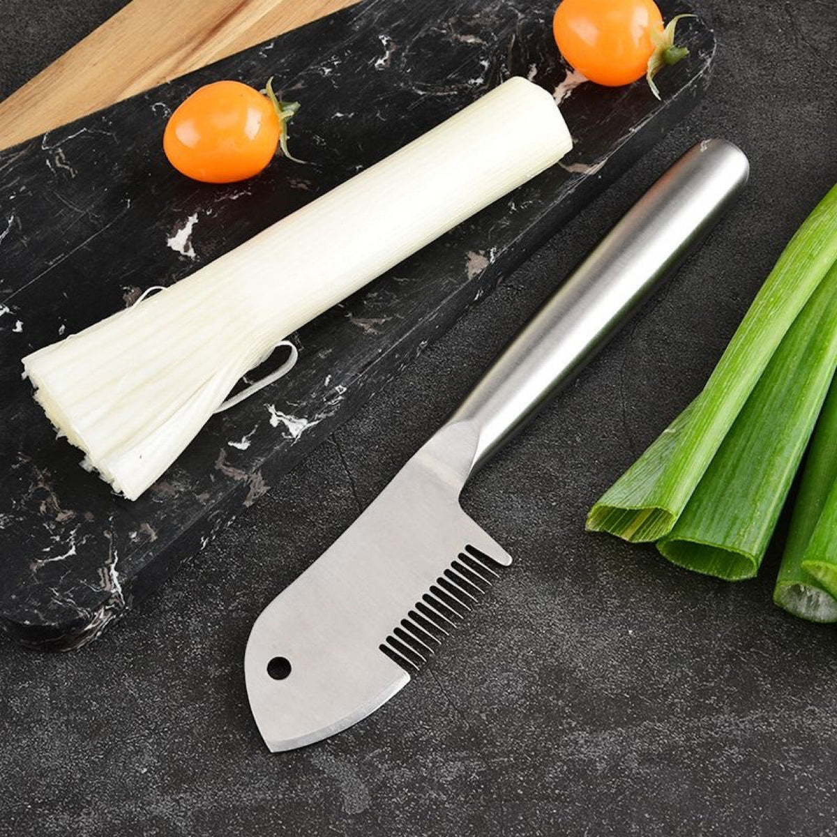 Stainless Steel Green Onion Shredder with Serrated Blade