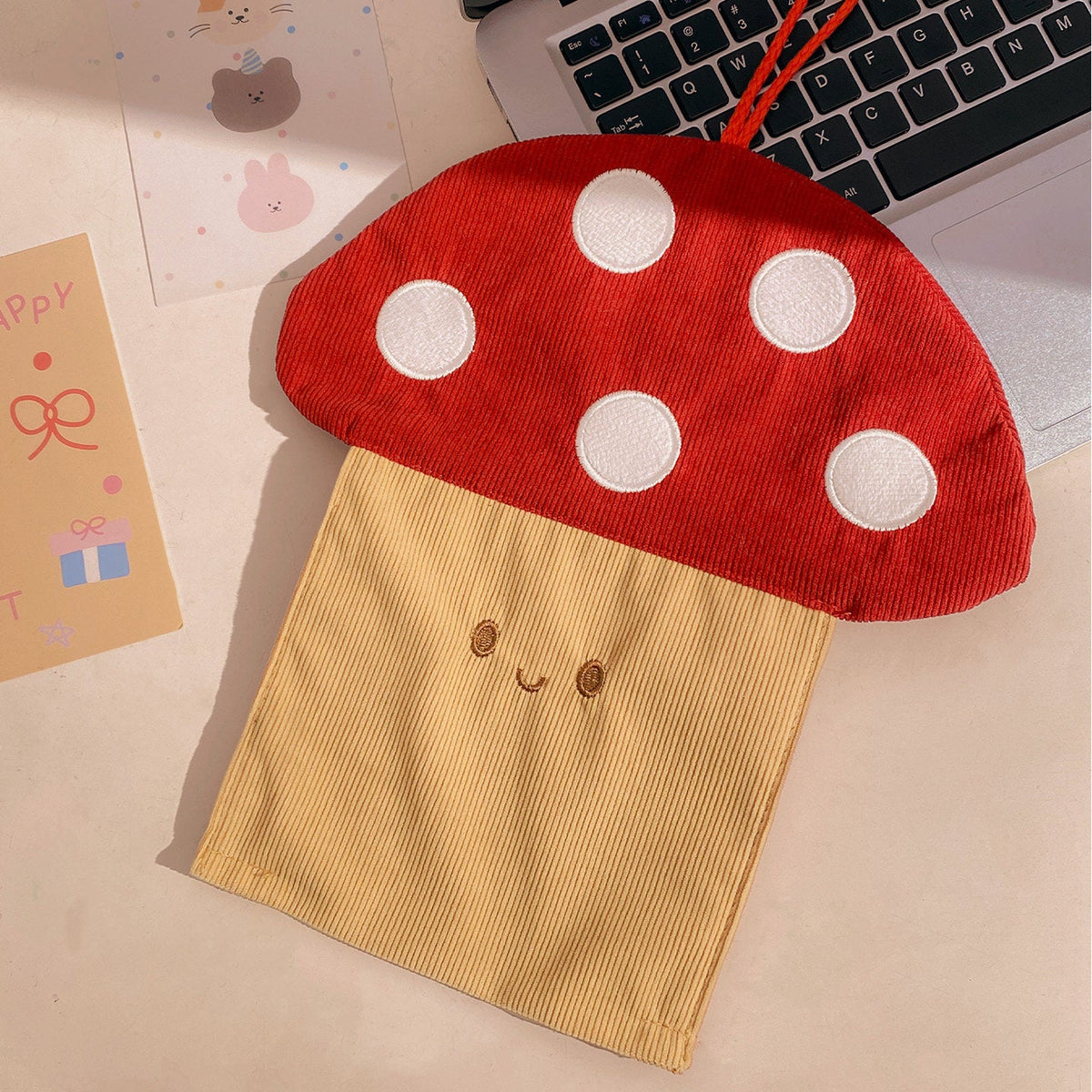 Cute Mushroom Hanging Tissue Holder Fabric Wall Mounted Tissue Bag
