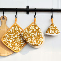 Floral Cotton Kitchen Set with Mini Oven Mitt Pot Holder and Lid Grip