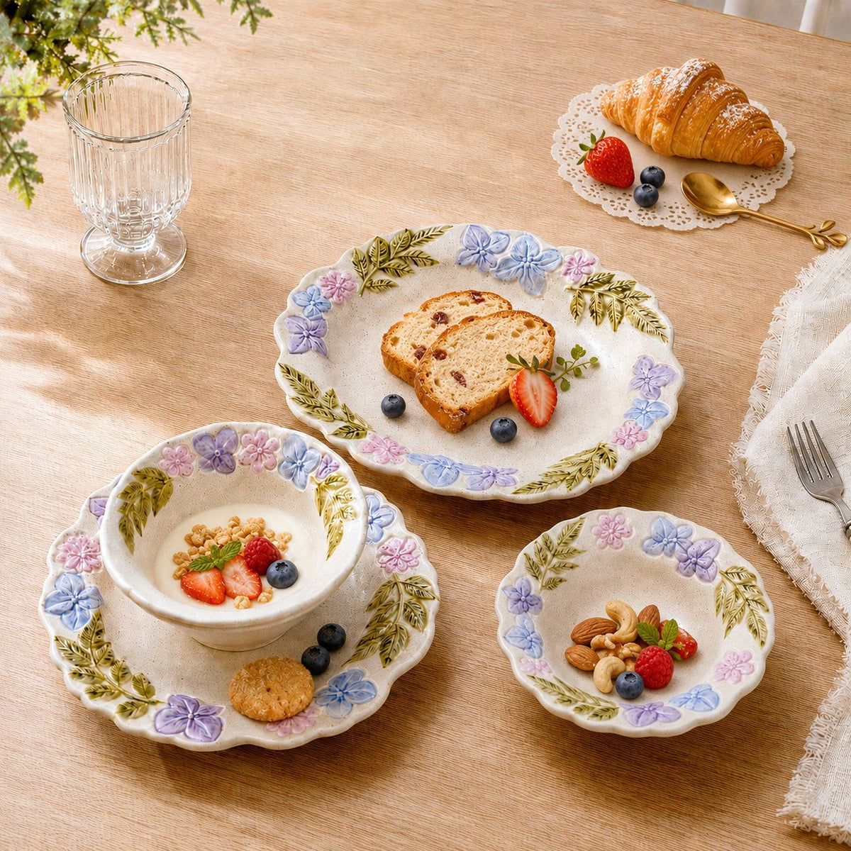 Pastel Floral Ceramic Dinnerware Set, 4 Pieces with Scalloped Edges
