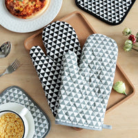 Thick Heat Resistant Oven Mitt & Pot Holder Set for Baking, Microwave & Kitchen Use