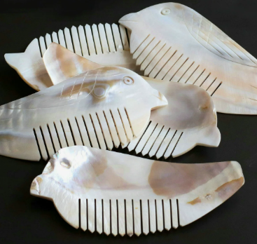 Natural Shell Fish Shape Hair Comb, Scalp Massage Gua Sha Tool