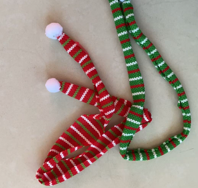 Christmas Knitted Pet Scarf for Cats and Dogs Festive Accessory
