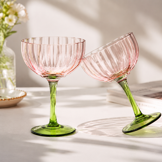 Hand-Blown Crystal Wine Glass – Petal-Shaped Stemmed Goblet for Hotel & Home