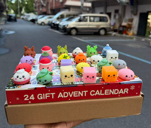 Christmas Advent Calendar – 24-Day Mystery Squishy Toy Countdown Calendar